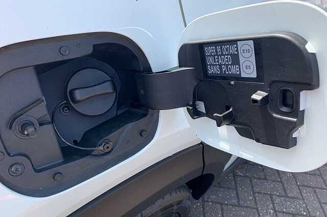 Nissan Juke 1.6 Hybrid Tekna 5dr Auto