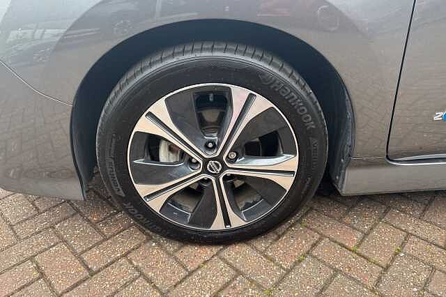 Nissan LEAF 110kW Tekna 40kWh 5dr Auto