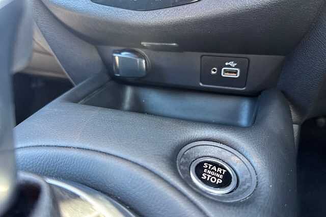 Nissan Juke 1.0 DiG-T 114 N-Connecta 5dr DCT