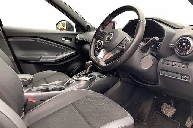 Nissan Juke 1.6 Hybrid N-Connecta 5dr Auto