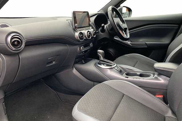 Nissan Juke 1.6 Hybrid N-Connecta 5dr Auto