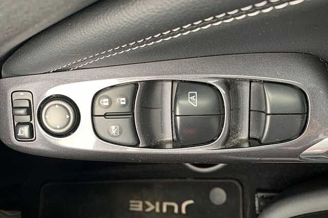 Nissan Juke 1.6 Hybrid N-Connecta 5dr Auto