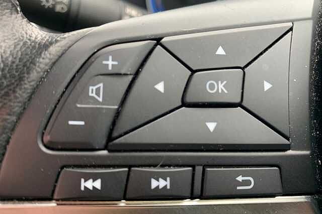 Nissan Juke 1.6 Hybrid N-Connecta 5dr Auto