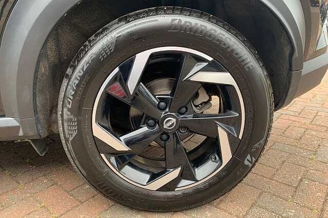 Nissan Juke 1.6 Hybrid N-Connecta 5dr Auto