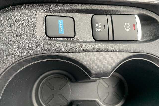 Nissan Juke 1.6 Hybrid N-Connecta 5dr Auto