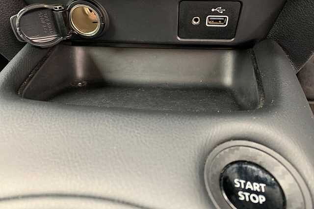 Nissan Juke 1.6 Hybrid N-Connecta 5dr Auto