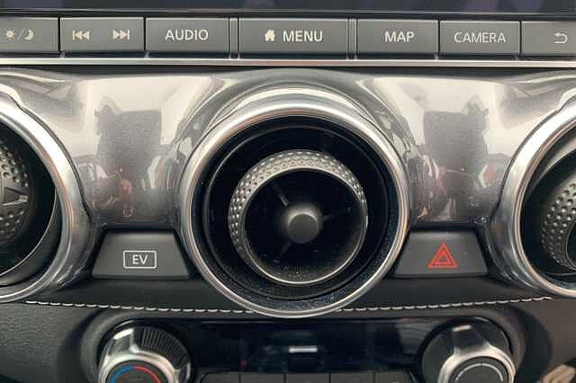 Nissan Juke 1.6 Hybrid N-Connecta 5dr Auto