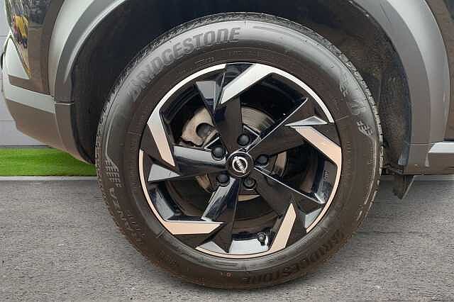 Nissan Juke 1.6 Hybrid N-Connecta 5dr Auto