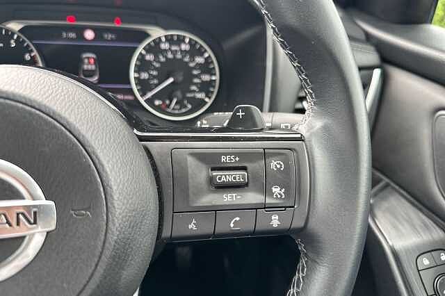 Nissan Qashqai 1.3 DiG-T MH 158 Acenta Premium 5dr Xtronic
