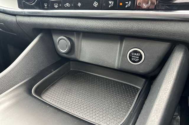 Nissan Qashqai 1.3 DiG-T MH 158 Acenta Premium 5dr Xtronic