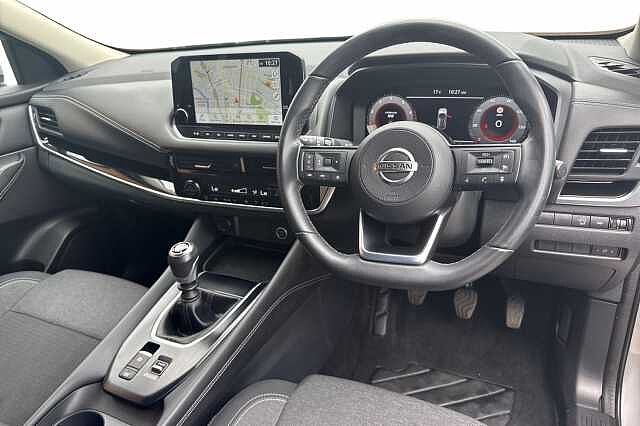 Nissan Qashqai 1.3 DiG-T MH 158 N-Connecta 5dr