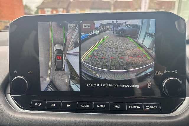 Nissan Qashqai 1.3 DiG-T MH 158 N-Connecta 5dr