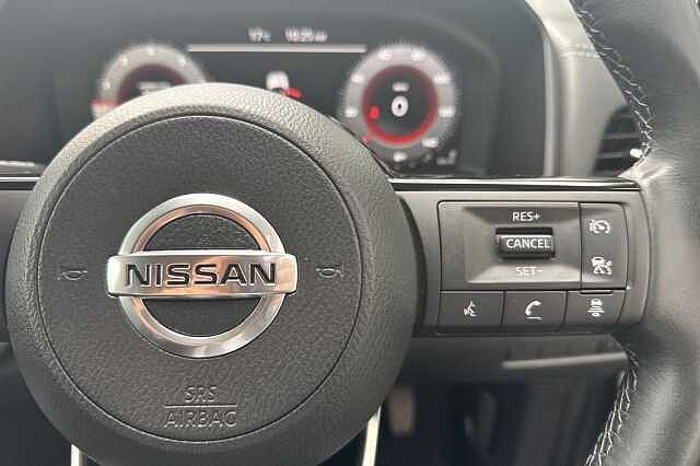 Nissan Qashqai 1.3 DiG-T MH 158 N-Connecta 5dr