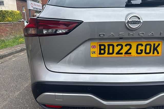 Nissan Qashqai 1.3 DiG-T MH 158 N-Connecta 5dr