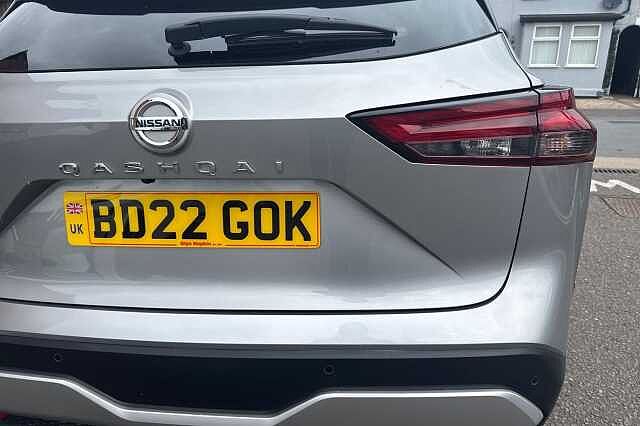 Nissan Qashqai 1.3 DiG-T MH 158 N-Connecta 5dr