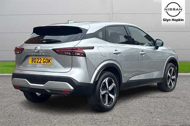 Nissan Qashqai 1.3 DiG-T MH 158 N-Connecta 5dr