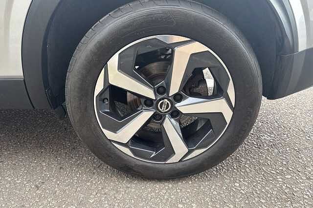 Nissan Qashqai 1.3 DiG-T MH 158 N-Connecta 5dr
