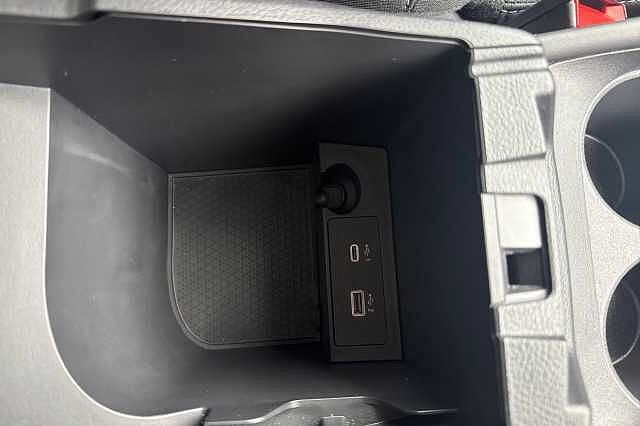 Nissan Qashqai 1.3 DiG-T MH 158 N-Connecta 5dr