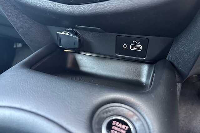 Nissan Juke 1.0 DiG-T 114 N-Connecta 5dr DCT