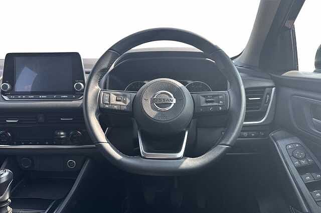 Nissan Qashqai 1.3 DiG-T MH Acenta Premium 5dr