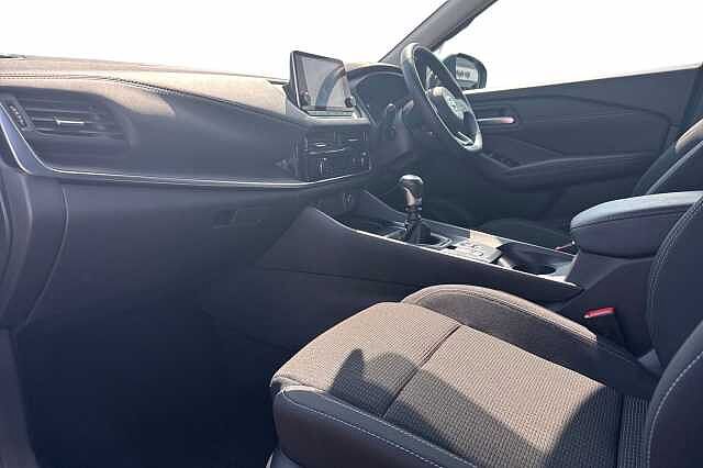 Nissan Qashqai 1.3 DiG-T MH Acenta Premium 5dr