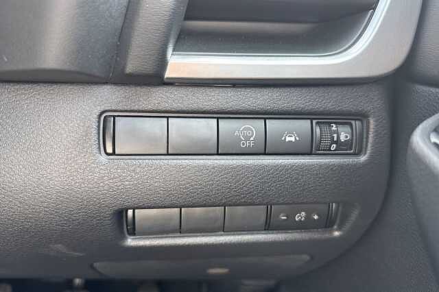 Nissan Qashqai 1.3 DiG-T MH Acenta Premium 5dr