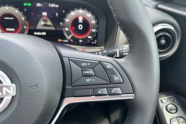 Nissan Juke 1.0 DiG-T N-Connecta 5dr