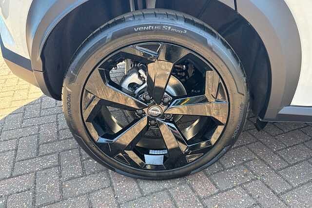 Nissan Juke 1.6 Hybrid Tekna 5dr Auto