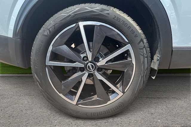 Nissan Qashqai 1.3 DiG-T MH 158 Tekna 5dr Xtronic