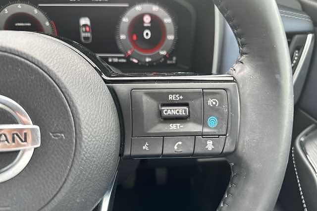 Nissan Qashqai 1.3 DiG-T MH Tekna 5dr
