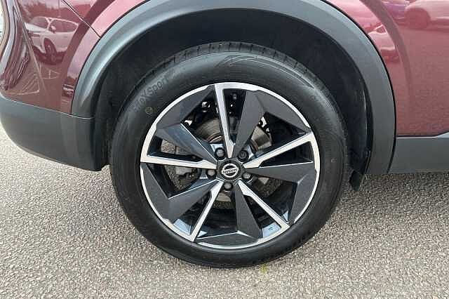 Nissan Qashqai 1.3 DiG-T MH Tekna 5dr