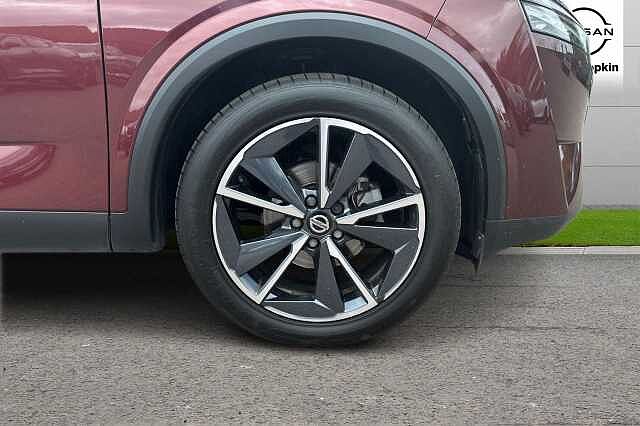 Nissan Qashqai 1.3 DiG-T MH Tekna 5dr