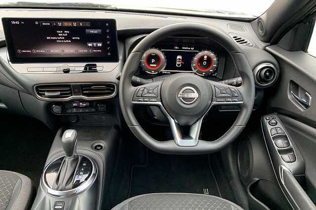 Nissan Juke 1.6 Hybrid N-Connecta 5dr Auto