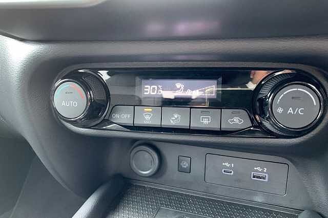 Nissan Juke 1.6 Hybrid N-Connecta 5dr Auto