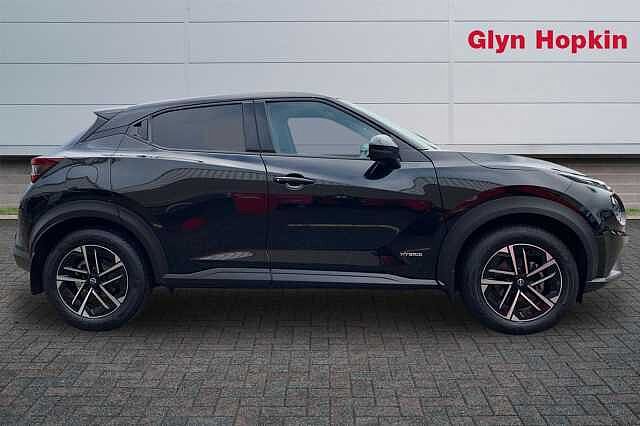 Nissan Juke 1.6 Hybrid N-Connecta 5dr Auto