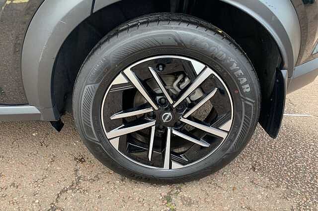 Nissan Juke 1.6 Hybrid N-Connecta 5dr Auto