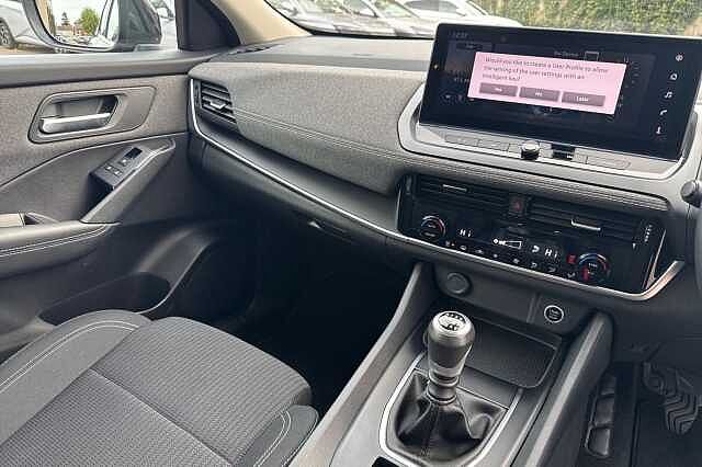 Nissan Qashqai 1.3 DiG-T MH Acenta Premium 5dr