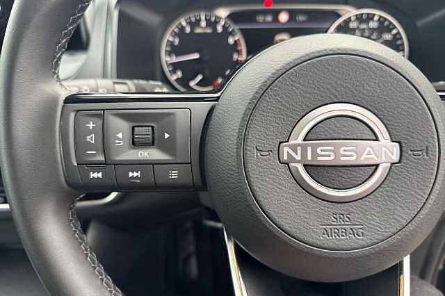 Nissan Qashqai 1.3 DiG-T MH Acenta Premium 5dr