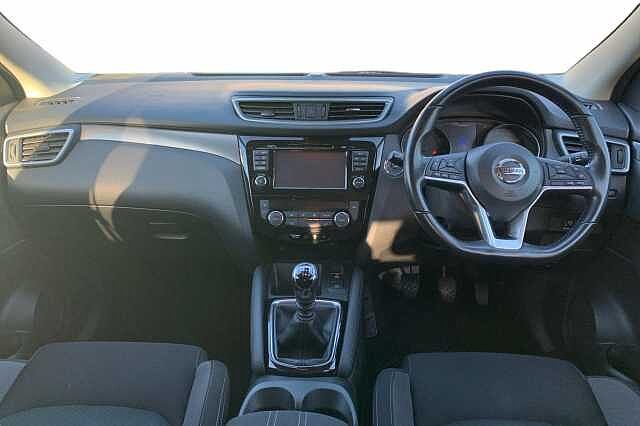 Nissan Qashqai 1.6 DiG-T N-Connecta 5dr