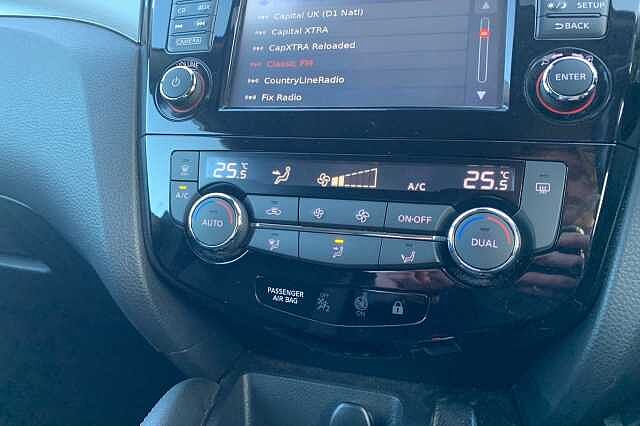 Nissan Qashqai 1.6 DiG-T N-Connecta 5dr