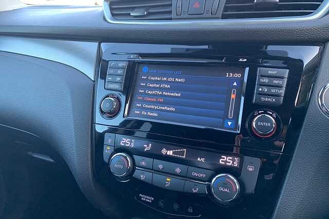 Nissan Qashqai 1.6 DiG-T N-Connecta 5dr