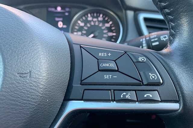 Nissan Qashqai 1.6 DiG-T N-Connecta 5dr