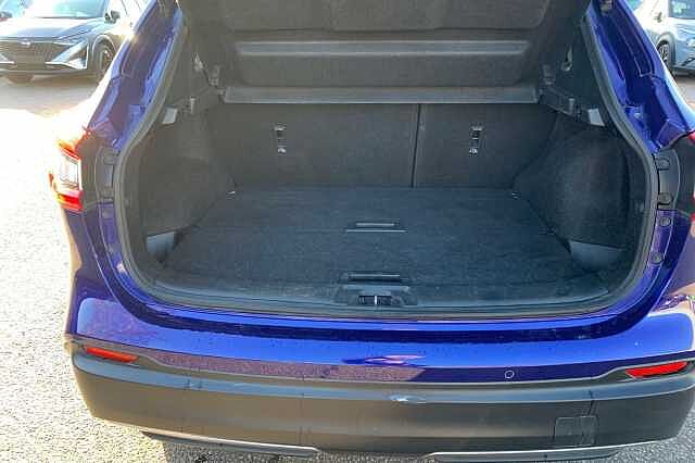 Nissan Qashqai 1.6 DiG-T N-Connecta 5dr