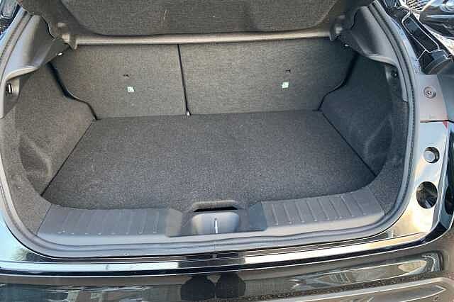 Nissan Juke 1.0 DiG-T N-Connecta 5dr DCT