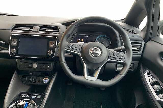 Nissan LEAF 110kW N-Connecta 39kWh 5dr Auto