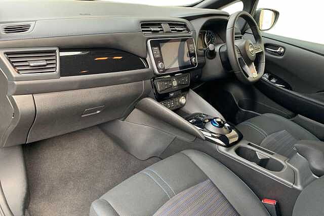 Nissan LEAF 110kW N-Connecta 39kWh 5dr Auto