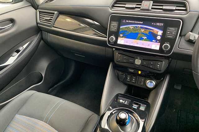 Nissan LEAF 110kW N-Connecta 39kWh 5dr Auto
