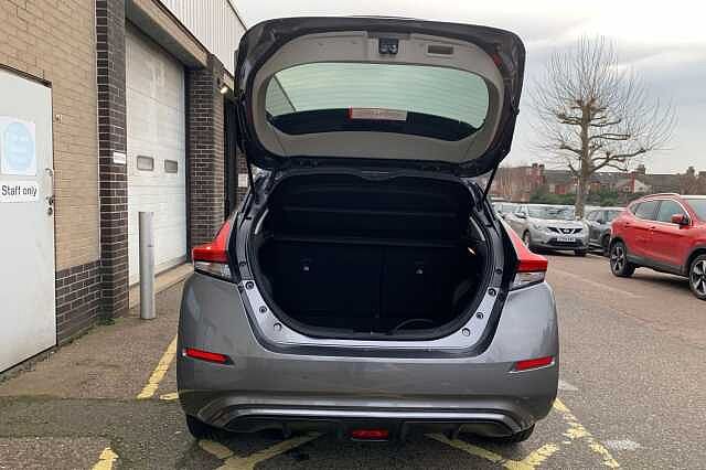 Nissan LEAF 110kW N-Connecta 39kWh 5dr Auto
