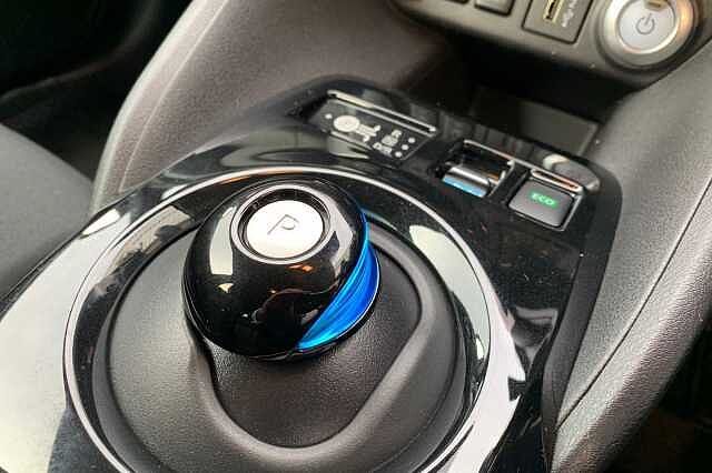 Nissan LEAF 110kW N-Connecta 39kWh 5dr Auto