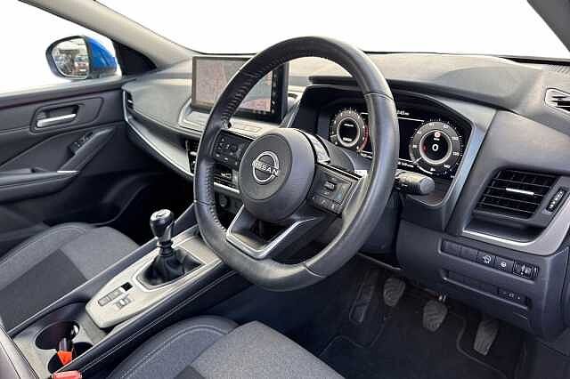 Nissan Qashqai 1.3 DiG-T MH N-Connecta 5dr